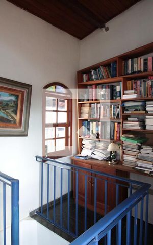 Casa à venda com 493m², 4 quartos e 5 vagasAntessala do Terceiro Andar