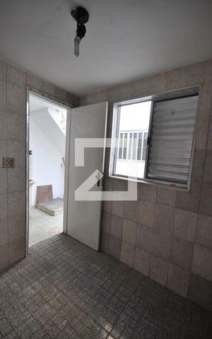 Casa para alugar com 80m², 2 quartos e 1 vagaQuarto de Serviço