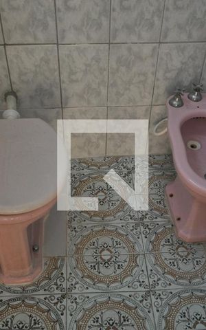 Casa para alugar com 80m², 2 quartos e 1 vagaBanheiro