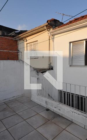 Casa para alugar com 80m², 2 quartos e 1 vagaTerraço