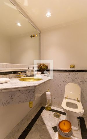 Apartamento à venda com 300m², 4 quartos e 4 vagas Apartamento à venda com 300m², 4 quartos e 4 vagasLavabo
