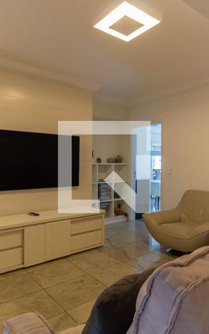 Apartamento à venda com 300m², 4 quartos e 4 vagas Apartamento à venda com 300m², 4 quartos e 4 vagasSala 2