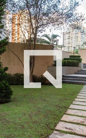 Apartamento à venda com 300m², 4 quartos e 4 vagas Apartamento à venda com 300m², 4 quartos e 4 vagasÁrea comum