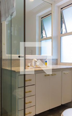 Apartamento à venda com 300m², 4 quartos e 4 vagas Apartamento à venda com 300m², 4 quartos e 4 vagasBanheiro Suíte 3
