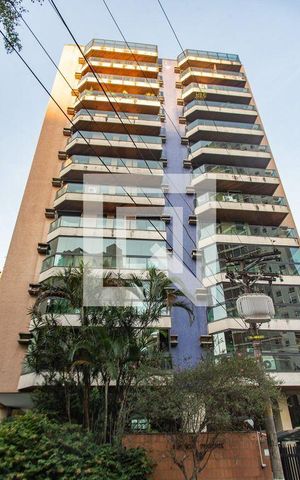 Apartamento à venda com 300m², 4 quartos e 4 vagas Apartamento à venda com 300m², 4 quartos e 4 vagasFachada