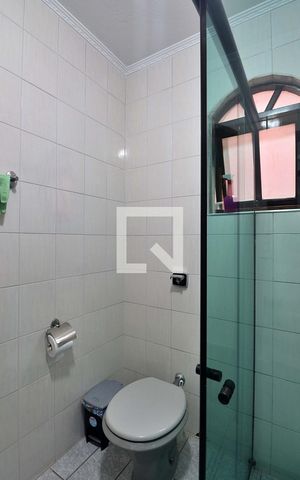 Casa à venda com 199m², 3 quartos e 2 vagasBanheiro Social