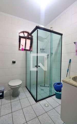Casa à venda com 199m², 3 quartos e 2 vagasBanheiro Social