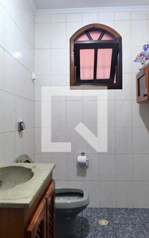 Casa à venda com 199m², 3 quartos e 2 vagasLavabo