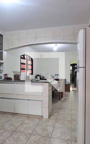 Casa à venda com 199m², 3 quartos e 2 vagasCozinha