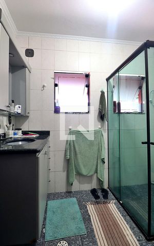 Casa à venda com 199m², 3 quartos e 2 vagasBanheiro do Quarto 1 - Suíte