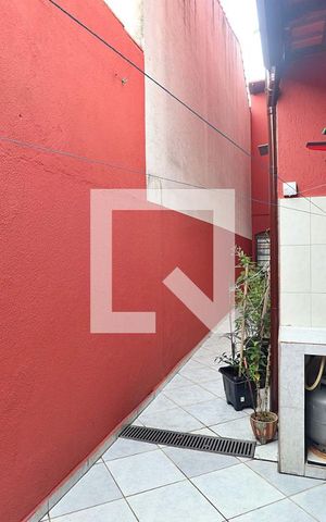 Casa à venda com 199m², 3 quartos e 2 vagasQuintal