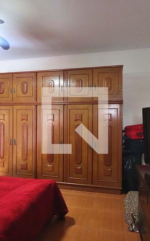 Casa à venda com 199m², 3 quartos e 2 vagasQuarto 1 - Suíte