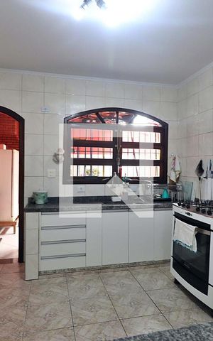 Casa à venda com 199m², 3 quartos e 2 vagasCozinha