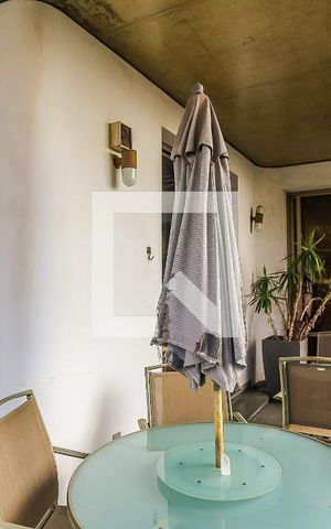 Apartamento para alugar com 430m², 4 quartos e 4 vagas Apartamento para alugar com 430m², 4 quartos e 4 vagasVaranda