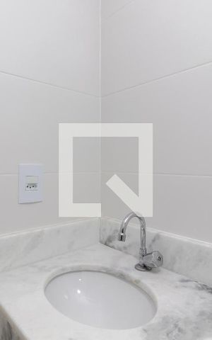 Apartamento à venda com 55m², 2 quartos e 2 vagas Apartamento à venda com 55m², 2 quartos e 2 vagasBanheiro da Suíte