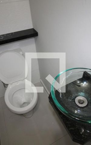 Casa à venda com 150m², 3 quartos e 2 vagasBanheiro