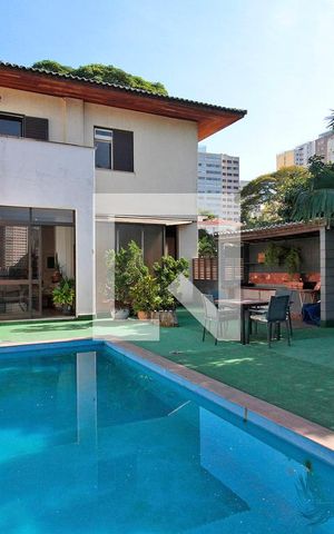 Casa à venda com 720m², 5 quartos e 5 vagasÁrea Externa