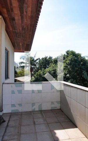 Casa à venda com 720m², 5 quartos e 5 vagasVaranda