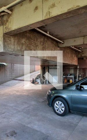 Casa à venda com 720m², 5 quartos e 5 vagasGaragem