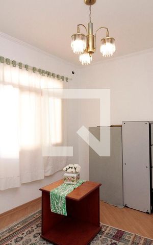 Casa à venda com 720m², 5 quartos e 5 vagasSuíte 4