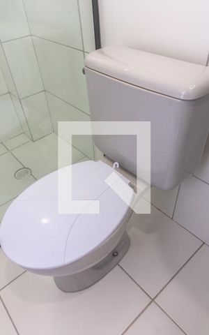 Studio à venda com 29m², 1 quarto e 1 vaga Studio à venda com 29m², 1 quarto e 1 vagaBanheiro social