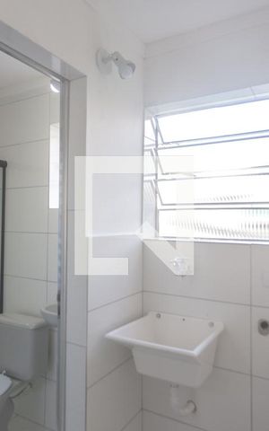 Studio à venda com 29m², 1 quarto e 1 vaga Studio à venda com 29m², 1 quarto e 1 vagaÁrea de serviço