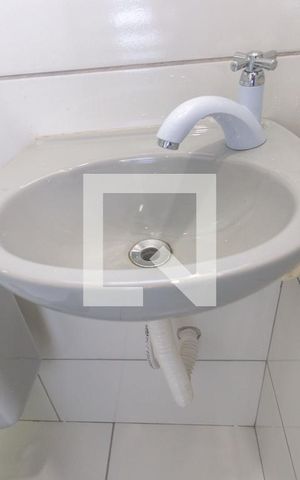 Studio à venda com 29m², 1 quarto e 1 vaga Studio à venda com 29m², 1 quarto e 1 vagaBanheiro social