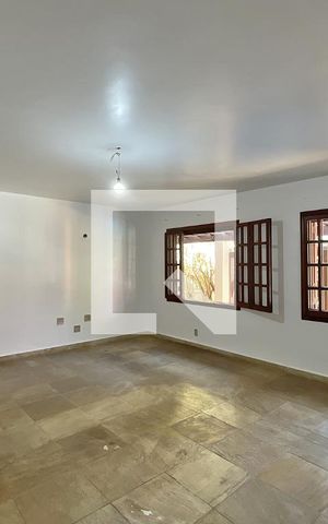 Casa de condomínio à venda com 950m², 4 quartos e 10 vagas Casa de condomínio à venda com 950m², 4 quartos e 10 vagasSuíte 1