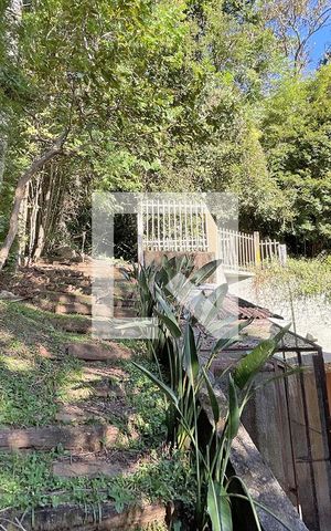 Casa de condomínio à venda com 950m², 4 quartos e 10 vagas Casa de condomínio à venda com 950m², 4 quartos e 10 vagasÁrea externa