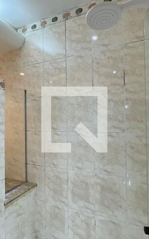 Casa de condomínio à venda com 950m², 4 quartos e 10 vagas Casa de condomínio à venda com 950m², 4 quartos e 10 vagasBanheiro suíte 1