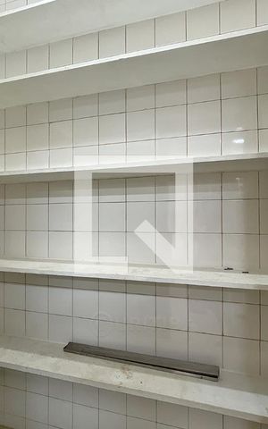 Casa de condomínio à venda com 950m², 4 quartos e 10 vagas Casa de condomínio à venda com 950m², 4 quartos e 10 vagasDispensa