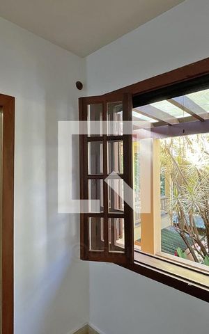 Casa de condomínio à venda com 950m², 4 quartos e 10 vagas Casa de condomínio à venda com 950m², 4 quartos e 10 vagasSuíte 3