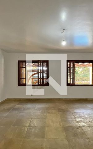 Casa de condomínio à venda com 950m², 4 quartos e 10 vagas Casa de condomínio à venda com 950m², 4 quartos e 10 vagasSuíte 1