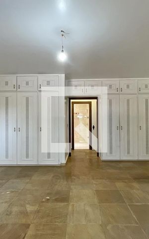 Casa de condomínio à venda com 950m², 4 quartos e 10 vagas Casa de condomínio à venda com 950m², 4 quartos e 10 vagasSuíte 1