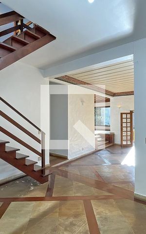 Casa de condomínio à venda com 950m², 4 quartos e 10 vagas Casa de condomínio à venda com 950m², 4 quartos e 10 vagasSala 4