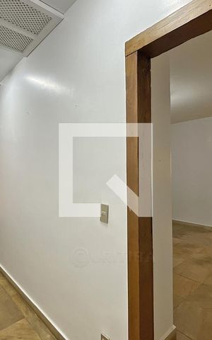 Casa de condomínio à venda com 950m², 4 quartos e 10 vagas Casa de condomínio à venda com 950m², 4 quartos e 10 vagasCorredor