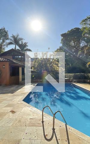 Casa de condomínio à venda com 950m², 4 quartos e 10 vagas Casa de condomínio à venda com 950m², 4 quartos e 10 vagasÁrea externa