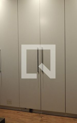 Apartamento à venda com 80m², 2 quartos e 1 vagaQuarto 2 - Armários