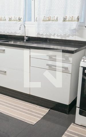 Casa à venda com 134m², 3 quartos e 2 vagas Casa à venda com 134m², 3 quartos e 2 vagasCozinha