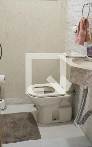 Casa à venda com 134m², 3 quartos e 2 vagas Casa à venda com 134m², 3 quartos e 2 vagasLavabo