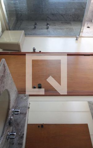 Apartamento à venda com 240m², 5 quartos e 2 vagasBanheiro da Suite 2