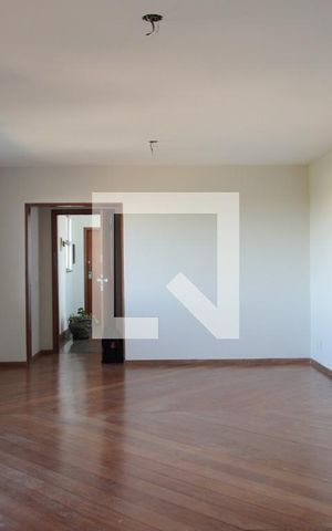 Apartamento à venda com 240m², 5 quartos e 2 vagasSala