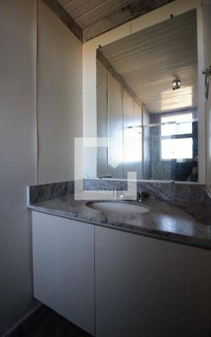 Apartamento à venda com 240m², 5 quartos e 2 vagasBanheiro da Suite 1
