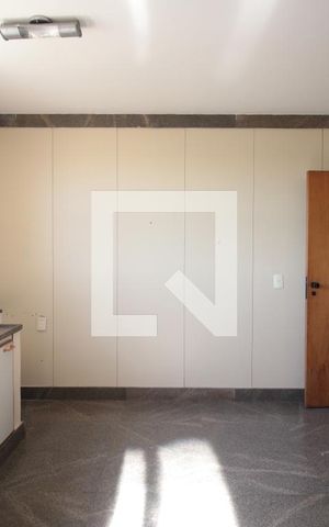Apartamento à venda com 240m², 5 quartos e 2 vagasCozinha