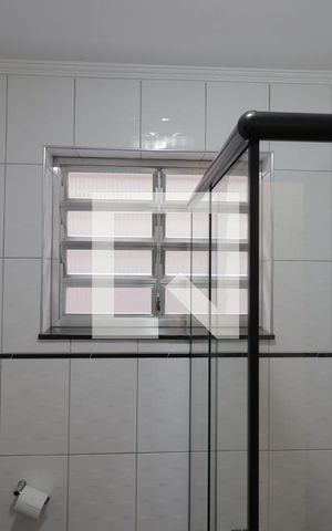Casa à venda com 200m², 3 quartos e 2 vagasBanheiro 2