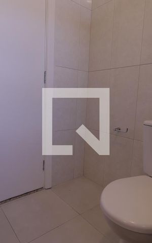 Casa à venda com 200m², 3 quartos e 2 vagasBanheiro 1