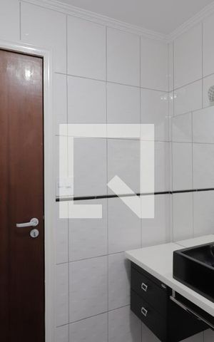 Casa à venda com 200m², 3 quartos e 2 vagasBanheiro 2