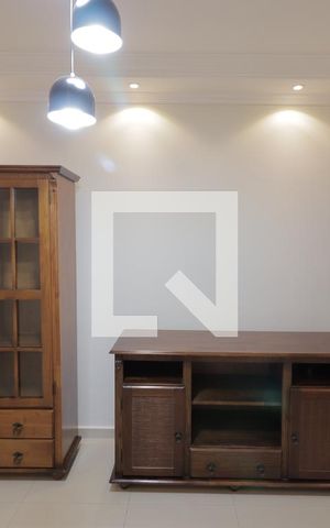 Casa à venda com 200m², 3 quartos e 2 vagasSala