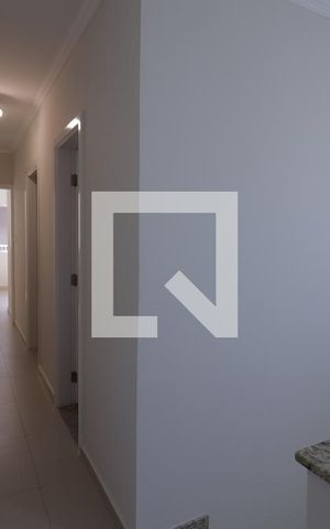 Casa à venda com 200m², 3 quartos e 2 vagasCorredor