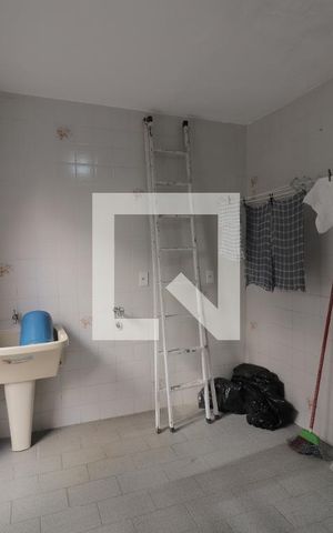 Casa à venda com 200m², 3 quartos e 2 vagasÁrea de Serviço